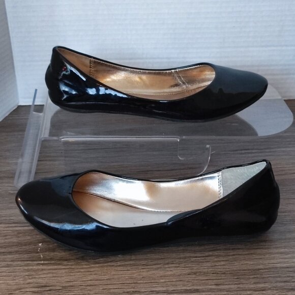 Steve Madden Round Toe Ballet Flats Size 7.5 Glossy Black Dressy Shoes - Picture 1 of 10